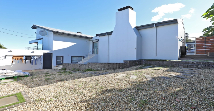 4 Bedroom Property for Sale in Loevenstein Western Cape